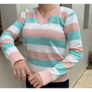 Blusa Feminina de Tricot Listrada com Gola V para Inverno
